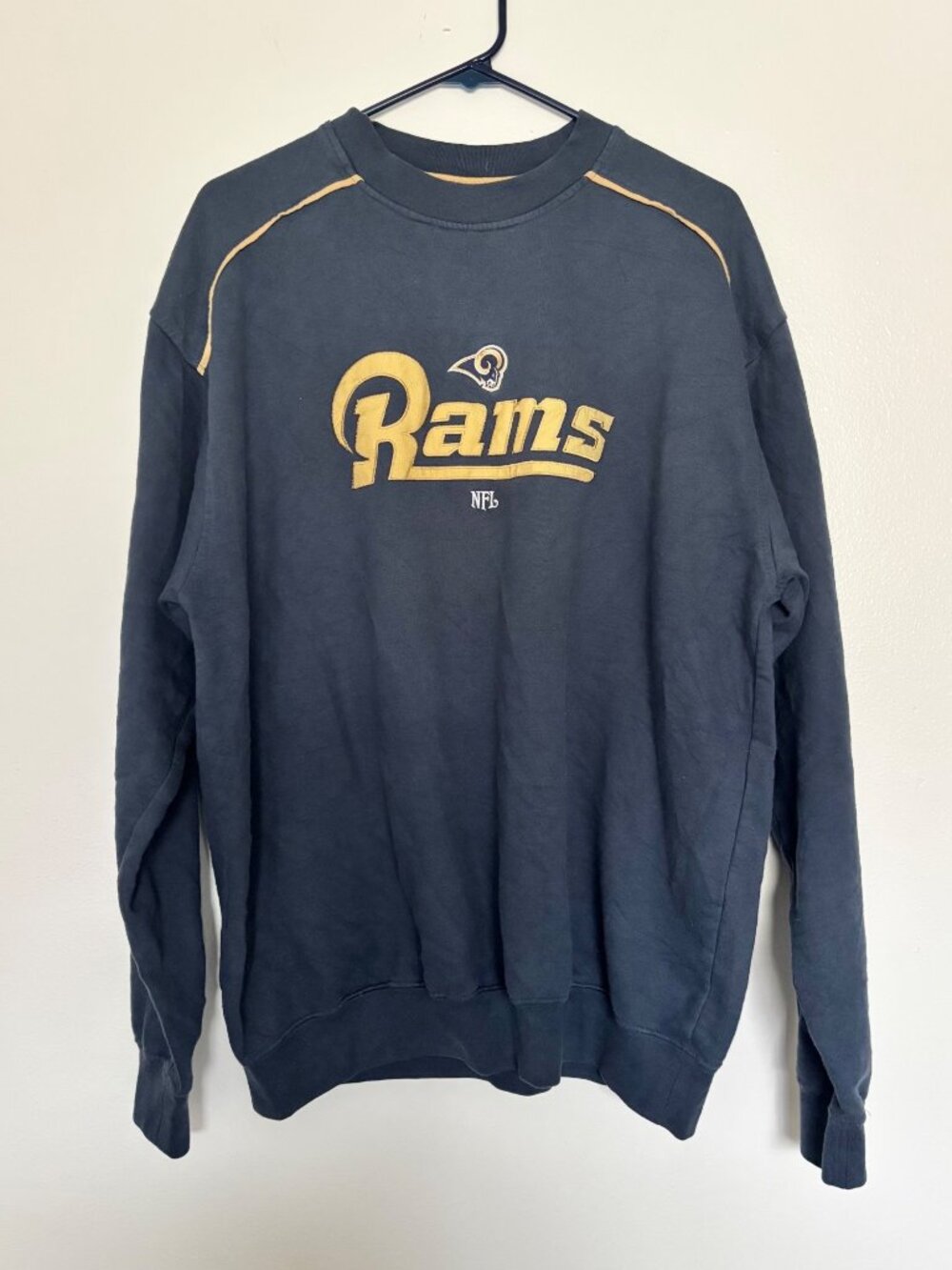 Vintage St Louis Rams Sweatshirt L Navy Gold NFL Crewneck 90s Y2K